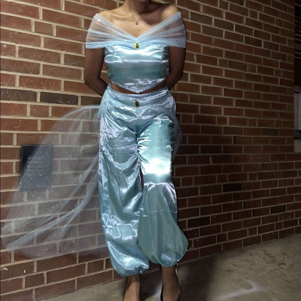 Princess jasmine costume